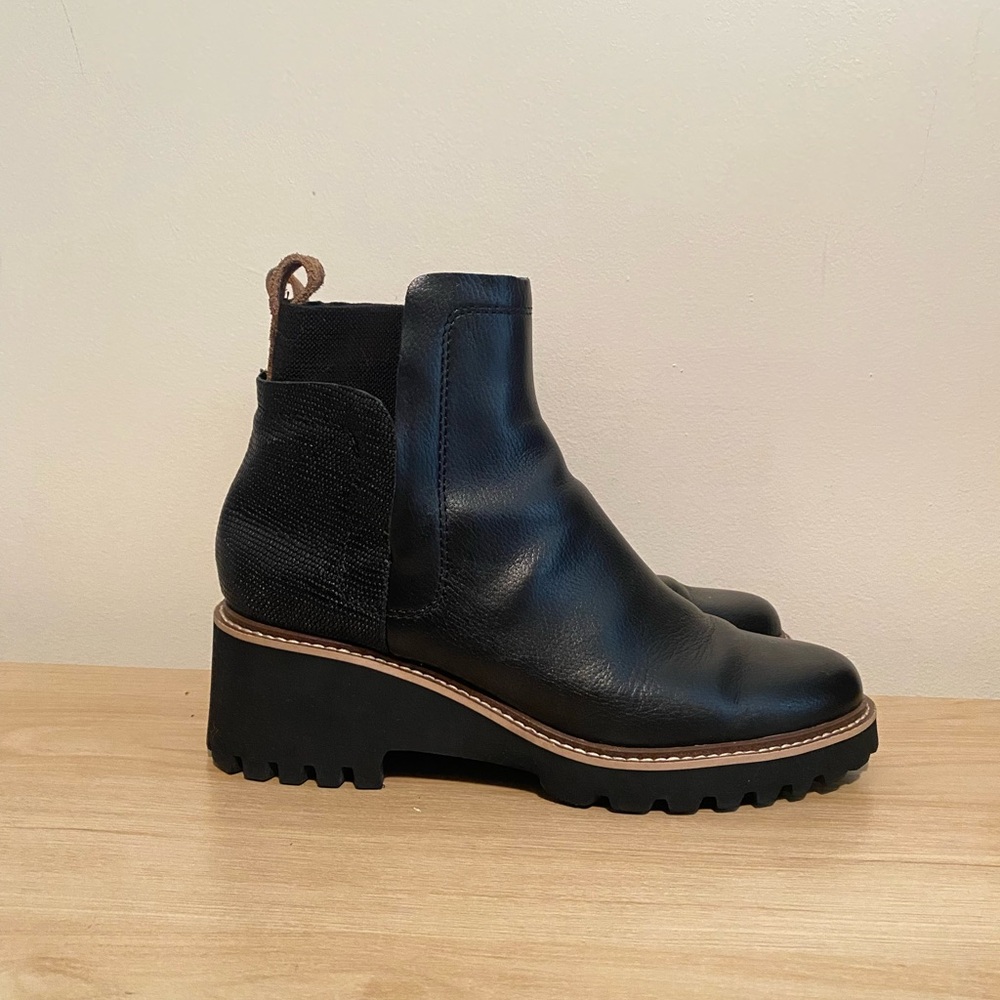Dolce Vita Black Leather Ankle Booties sz9.5 - Picture 2 of 6